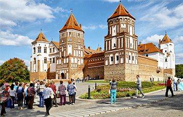 Российские туристы массово рванули в Беларусь