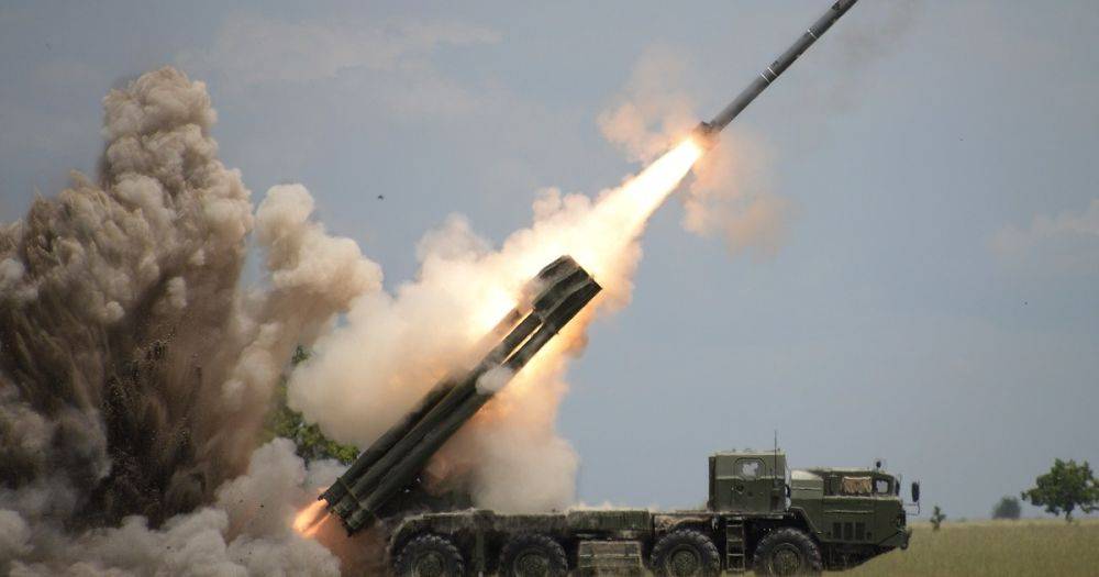 Вместо ATACMS: США могут отправить в Украину кассетные боеприпасы большей дальности, — WP