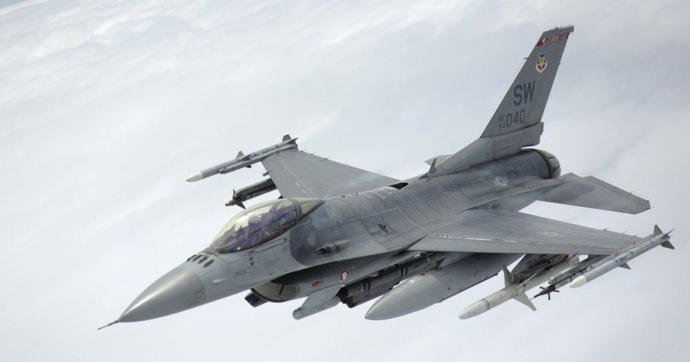Украина может использовать истребители F-16 уже весной 2024 года, — Резников