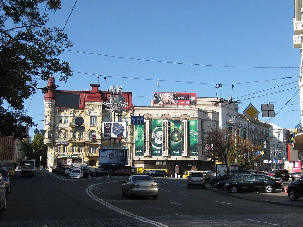 Киев в 1941-м году - как выглядела площадь Льва Толстого - фото
