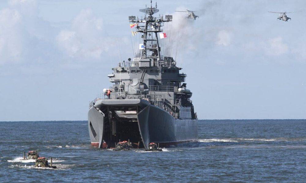 Черноморского флота в Крыму не будет: он не скроется даже в российских портах