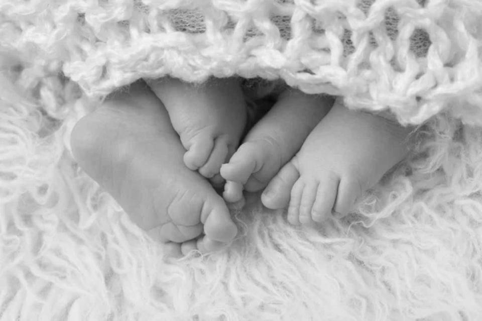 В одном из роддомов Ташкента скончались новорожденные близнецы