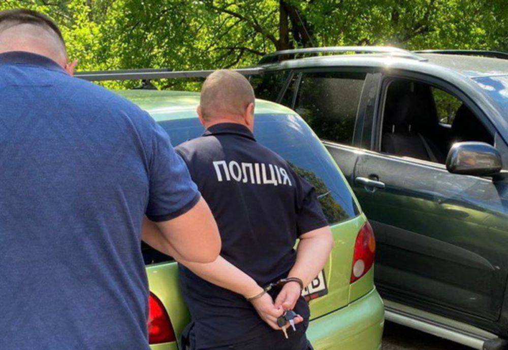 На Киевщине задержали сотрудника полиции – тот подозревается в изнасиловании ребенка
