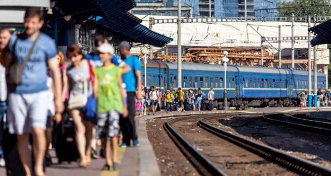 Укрзализныця запускает дополнительные поезда: как будут курсировать и откуда