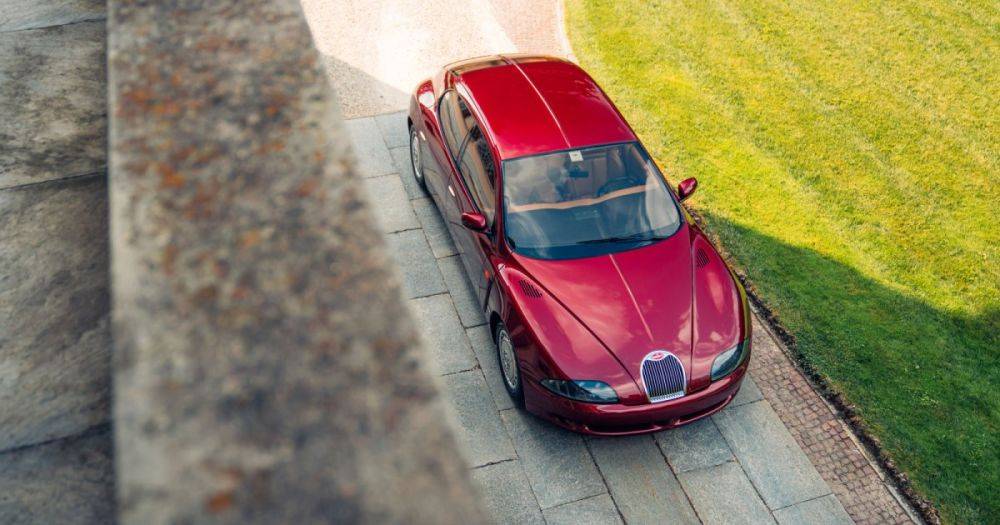 В интернете показали уникальный седан Bugatti 90-х: его не запустили в производство (фото)