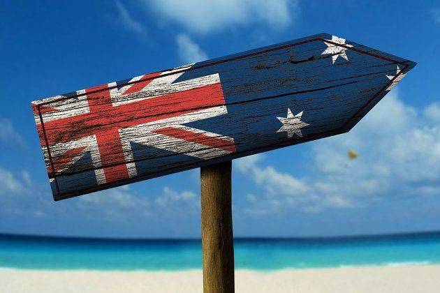 Валюты Австралии и Новой Зеландии завершат первую из семи недель ростом