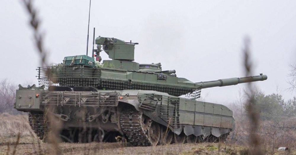 Мешки не спасли: Нацгвардия ликвидировала на Херсонщине гордость РФ — танк "Прорыв" (видео)