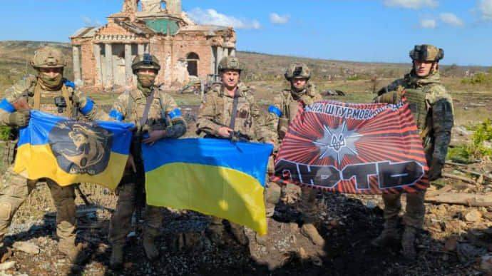 Ермак показал фото с военными в Клещеевке: "Украина всегда возвращает свое"