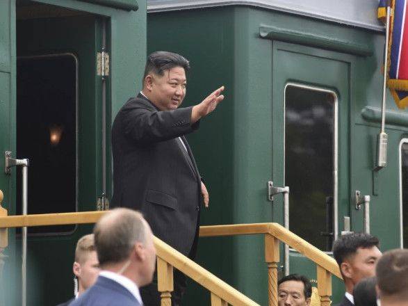 Лидер Северной Кореи возвращается домой после поездки на Дальний Восток