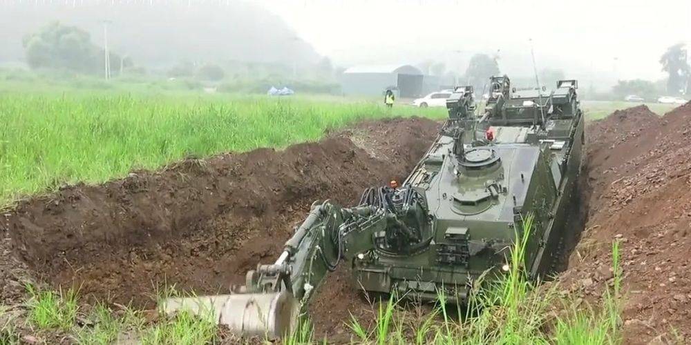 СМИ: Южная Корея передаст Украине инженерные танки K600 Носорог для прорыва минных полей
