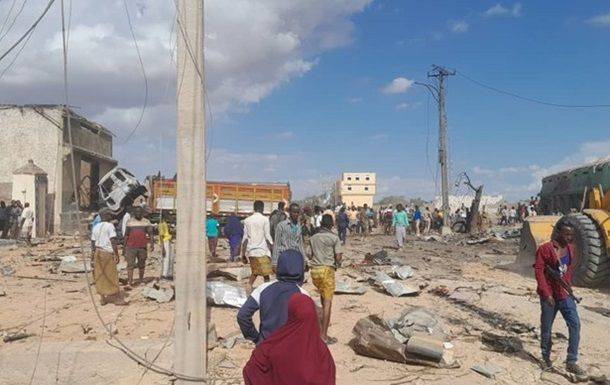 В Сомали взорвался заминированный грузовик: десятки жертв