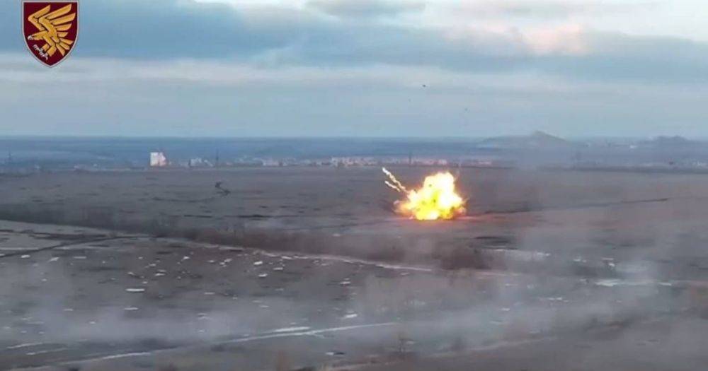 Бойцы 95-й бригады показали, как уничтожают личный состав и военную технику ВС РФ (видео)