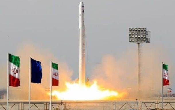 Иран заявил об успешном запуске спутника