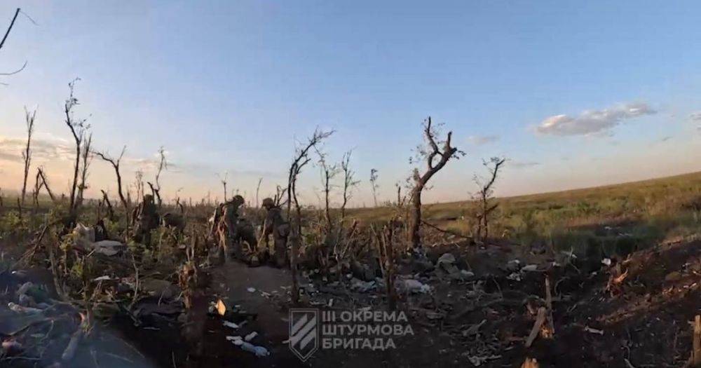 "Почти 2 км под артиллерийским огнем": 3 ОШБр показала, как эвакуировала побратима (видео)