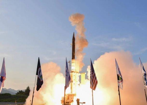 Израиль и Германия подписали соглашение о поставках ракет Arrow 3