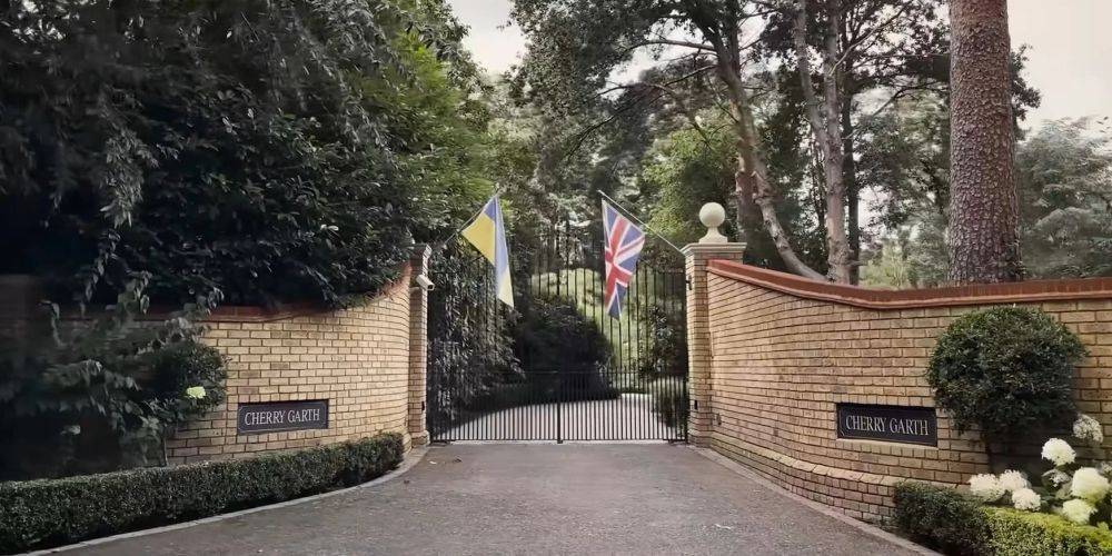 «Батальон Лондон». Каких украинских деятелей и с каким имуществом УП нашла в Британии — интервью NV с Михаилом Ткачом