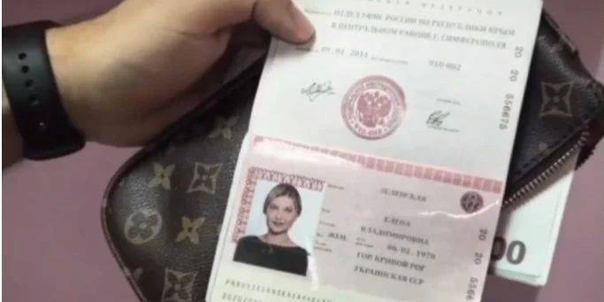 ИПСО за три рубля. Россияне опозорились фейком о российском паспорте Елены Зеленской