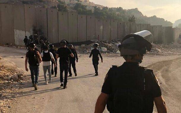 4 палестинца из Восточного Иерусалима арестованы за нападение на силы безопасности