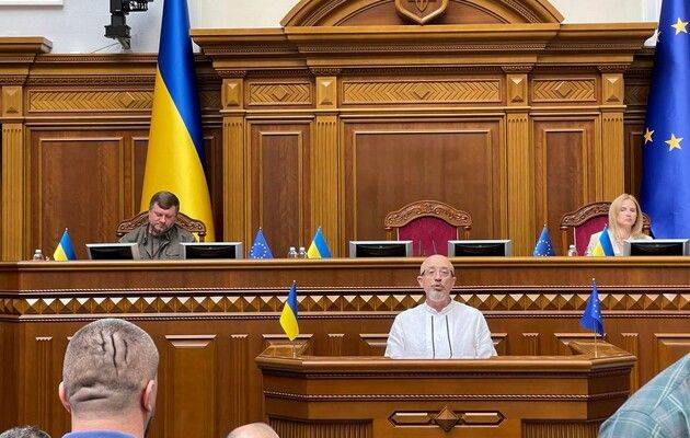 Верховная Рада уволила Резникова: стало известно, кто займет пост министра обороны Украины