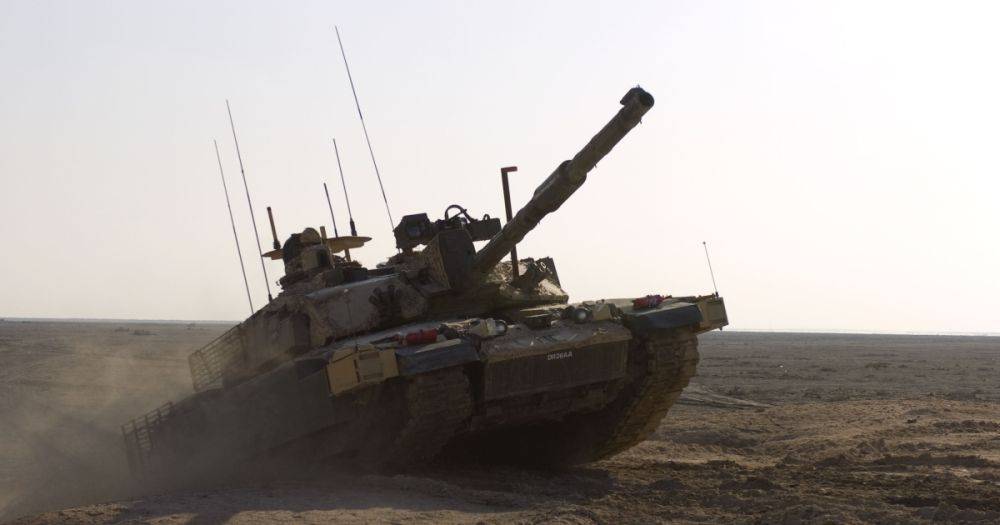 Экипаж выжил: в Украине впервые подбит танк Challenger 2, – СМИ (видео)