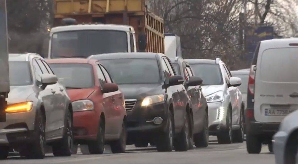 Старые, побитые, ломающиеся машины украинцев отправят в утиль: в Главном сервисцентре МВД рассказали все подробности, кому приготовиться