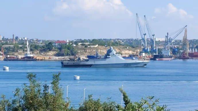 Флот РФ не блокирует суда в Черном море, но прибегает к хитростям – спикер ВМС ВСУ