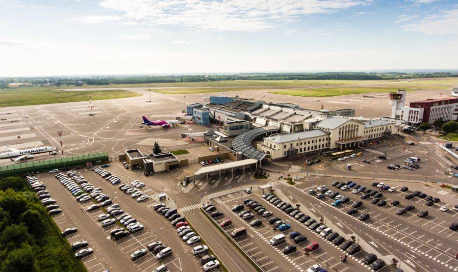 В аэропорты Литвы за 27 лет будет инвестировано 250 млн евро, пассажиропоток - до 17 млн