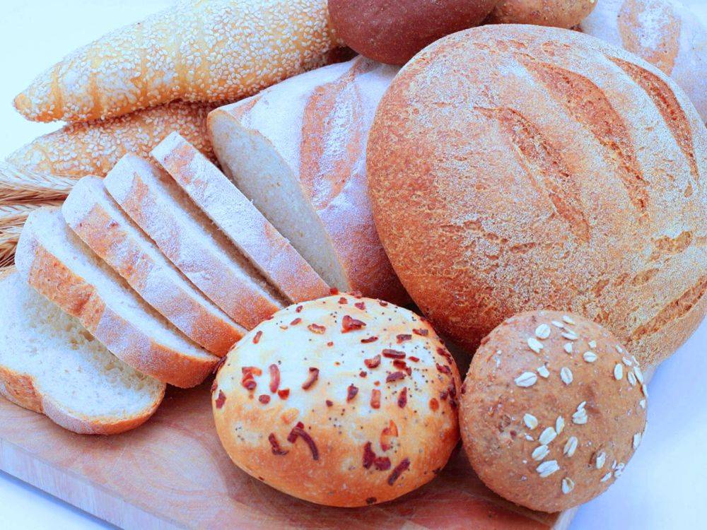 Содержит опасные бактерии: какой хлеб может нести угрозу для здоровья - ответ врача