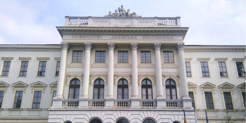 Коррупционный скандал с Гринкевичем: супруга бизнесмена уволилась из Львовской политехники