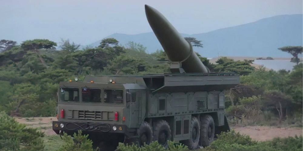 Внешне — точная копия Искандера. Коваленко — о характеристиках и надежности баллистических ракет из Северной Кореи