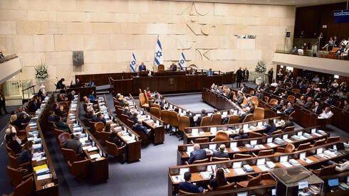 Опросы: Ликуд теряет мандаты, НДИ продолжает усиливаться
