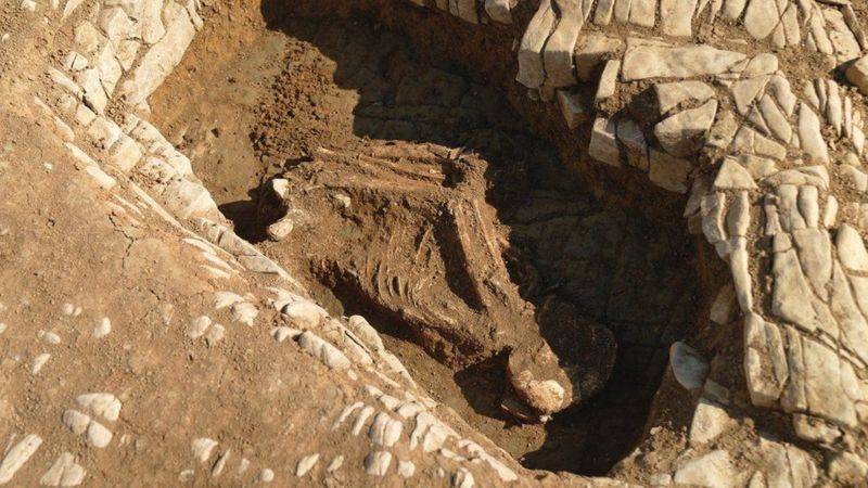 В Уэльсе обнаружено загадочное средневековое кладбище