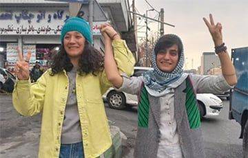 В Иране вышли на свободу журналистки, писавшие о протестах