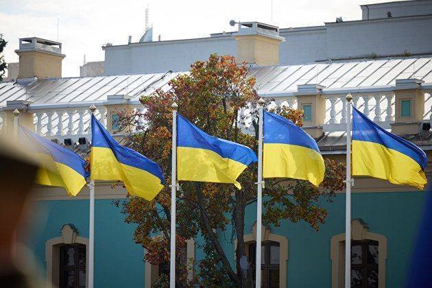 Reuters: Украина может получить 300 млрд долларов по "репарационным" облигациям