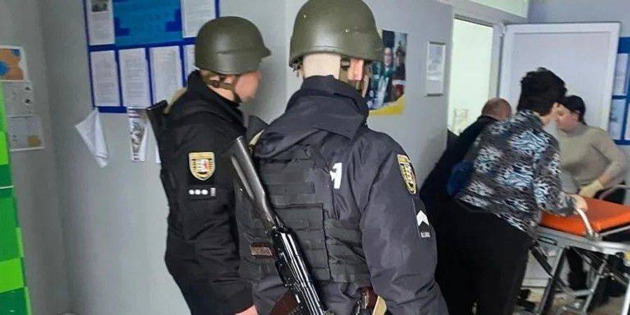 Теракт на Закарпатье. Депутату, взорвавшему гранаты, назначили судебно-психиатрическую экспертизу