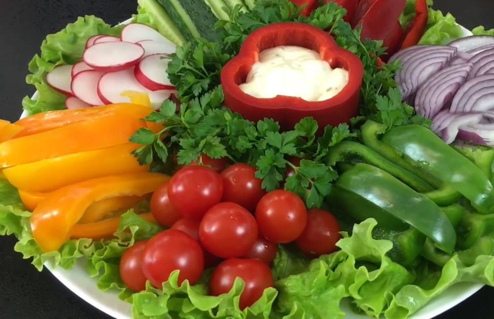 Мы ежедневно его добавляем в еду: популярный овощ оказался вредным для здоровья