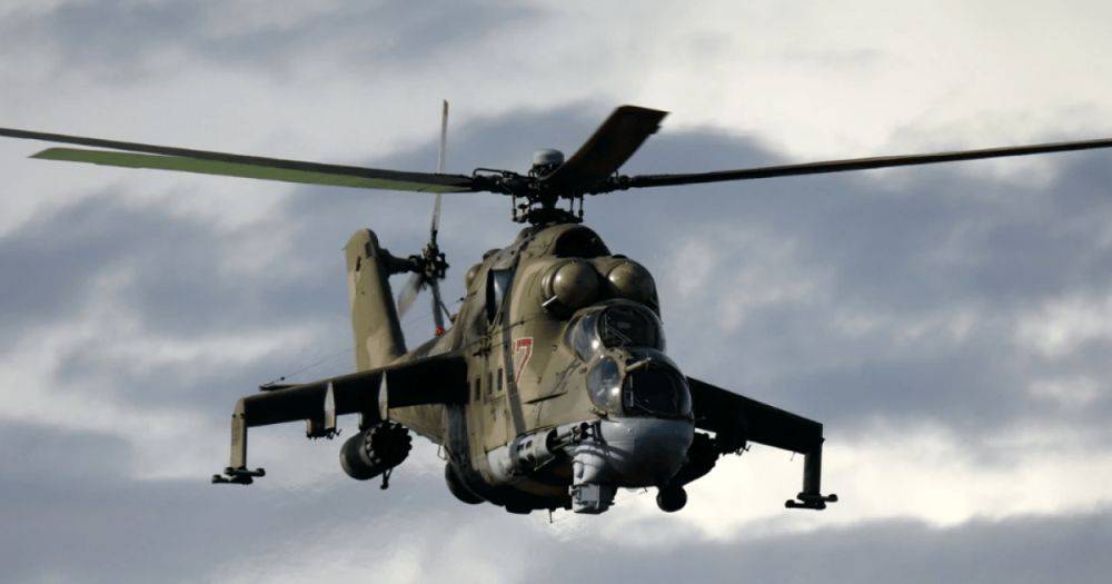 В столице Кыргызстана упал военный вертолет Ми-8: есть погибший и раненые