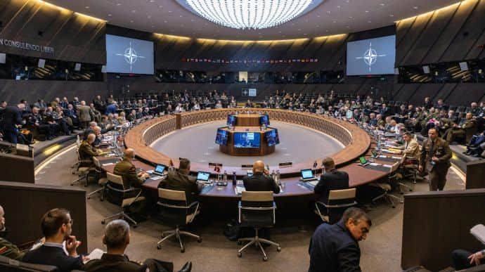 Встреча Украина – НАТО в Брюсселе прошла без участия Залужного
