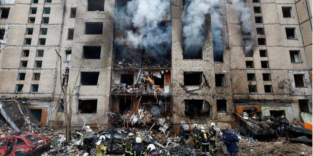 Сбито более 60 ракет и 10 Кинжалов, в Киеве и Харькове 4 погибших и более 90 раненых, столицу охватили пожары — все о последствиях атаки РФ