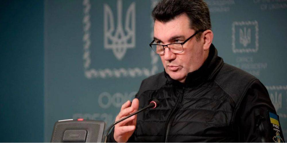 Данилов обратился к миру: «Дайте Украине оружие и мы похороним этот кусок»