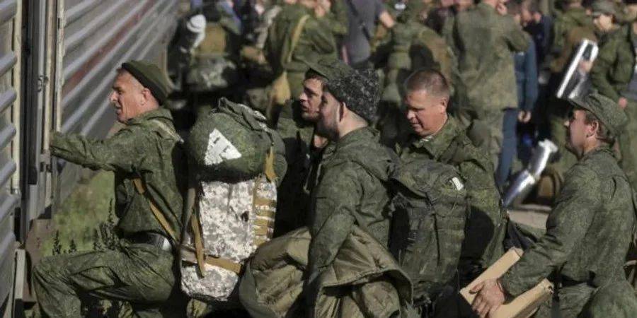 В новогоднюю ночь Россия задержала тысячи мигрантов для отправки на войну в Украину — СМИ