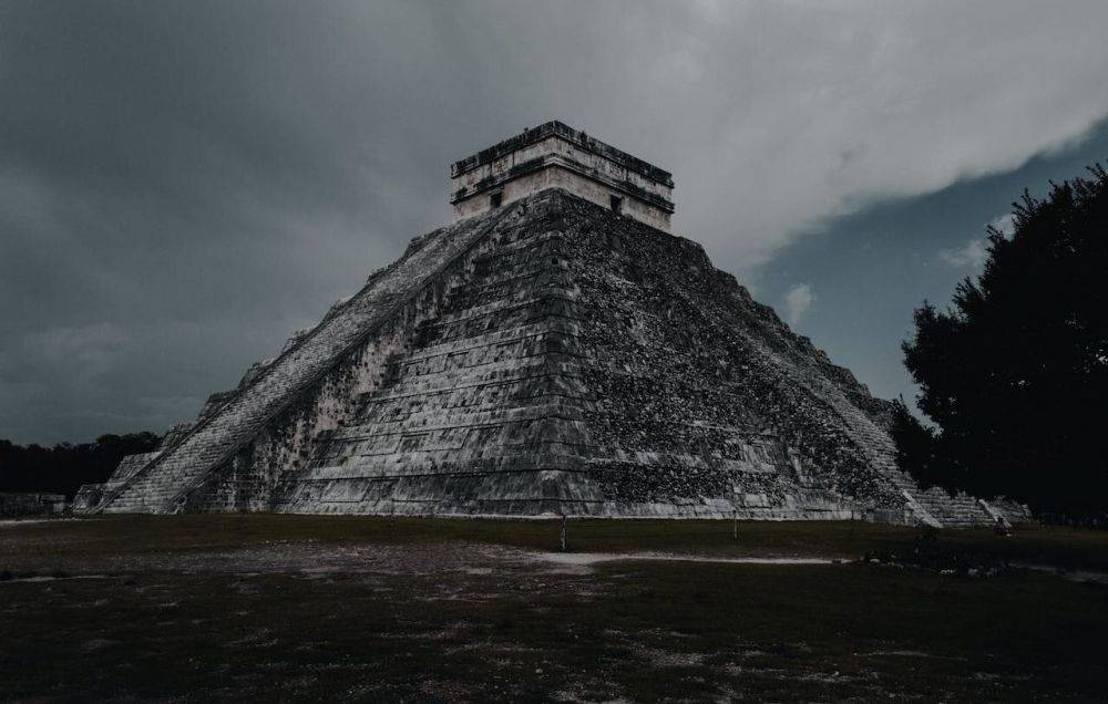 Ученые узнали, что находится внутри пирамид майя