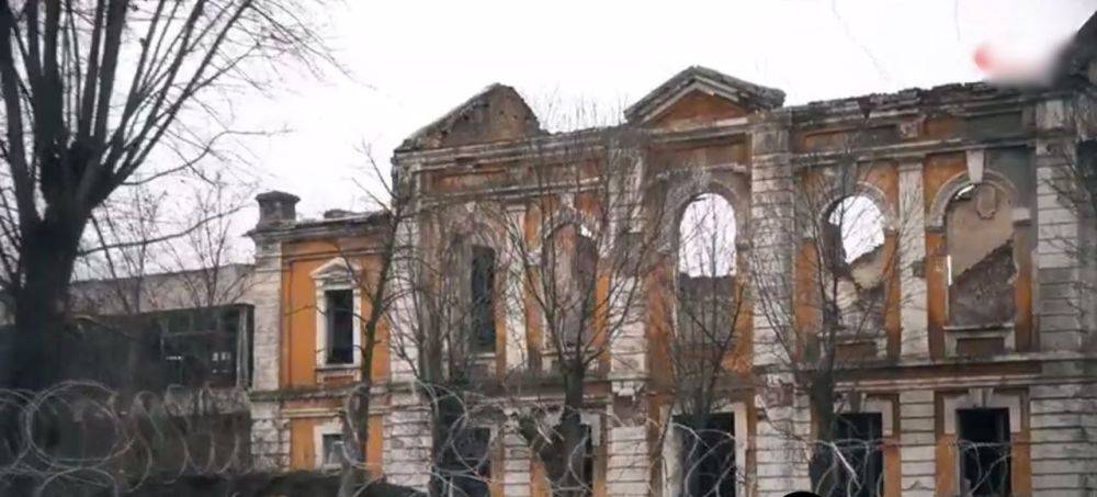 "Все стабильно - батареи режут, военные "таранят" гражданских": Обстановка в Лисичанске от очевидцев