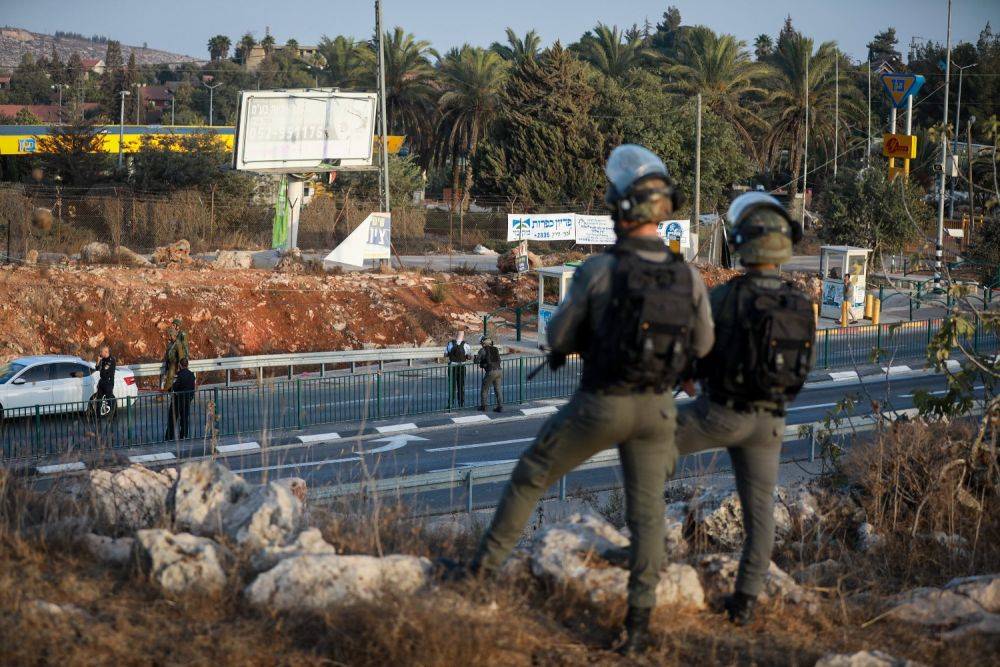 Подозрение на теракт: 30-летний израильтянин убит на дороге в округе Биньямин