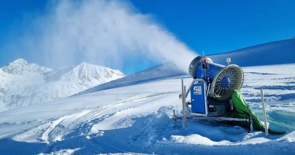 Половина европейских горнолыжных курортов лишится снега: ученые рассказали, когда это произойдет