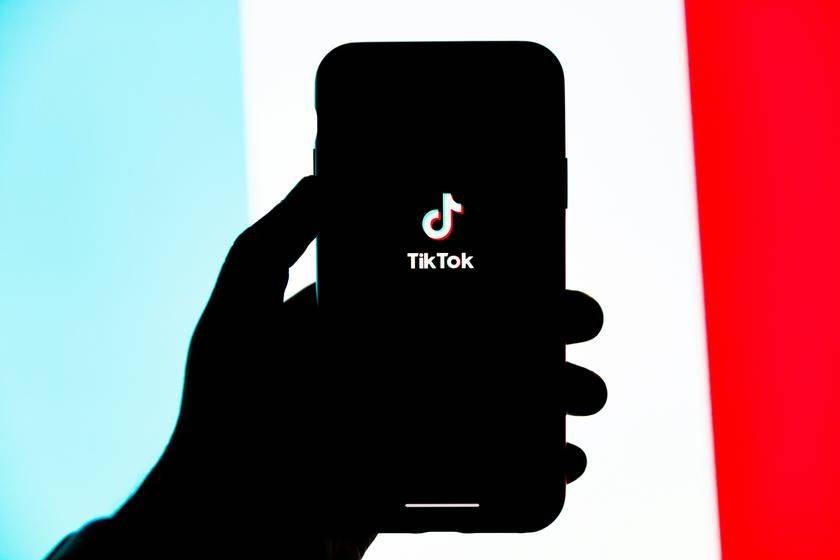 Universal Music обвинил TikTok в давлении и угрозах заменить музыкантов искусственным интеллектом