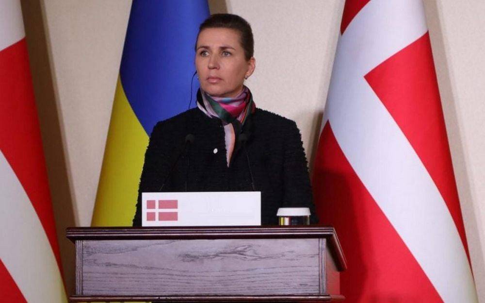 Премьер-министр Дании объяснила, почему ее страна намерена передать Украине всю свою артиллерию