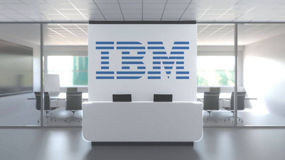 IBM потребовала от сотрудников появляться в офисе минимум три дня в неделю
