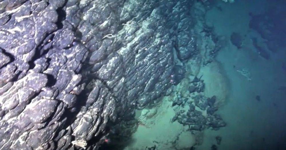 Сокровища Земли. Скрывавшийся 40 млн лет в океане остров полон драгоценных минералов (фото)