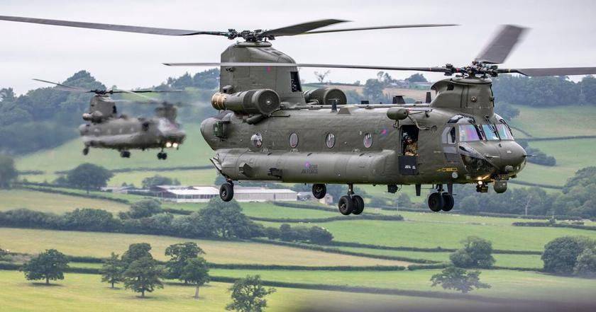 Великобритания закупит 14 тяжелых вертолетов H-47ER Chinook